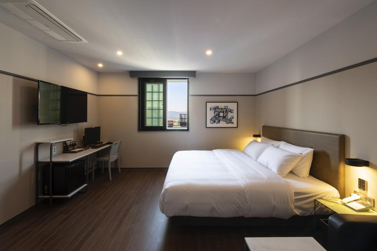 Brown-Dot Hotel Gupo 釜山広域市 エクステリア 写真