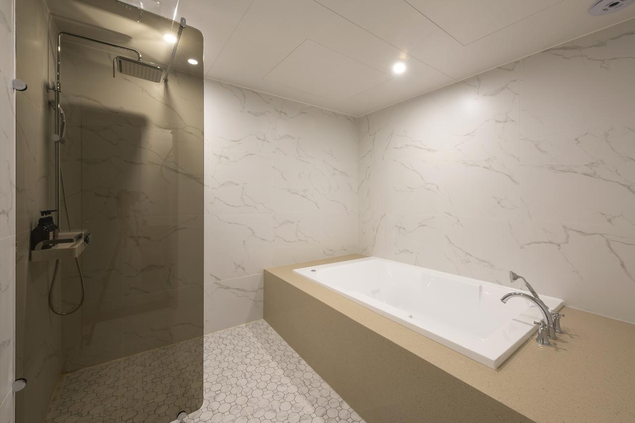 Brown-Dot Hotel Gupo 釜山広域市 エクステリア 写真